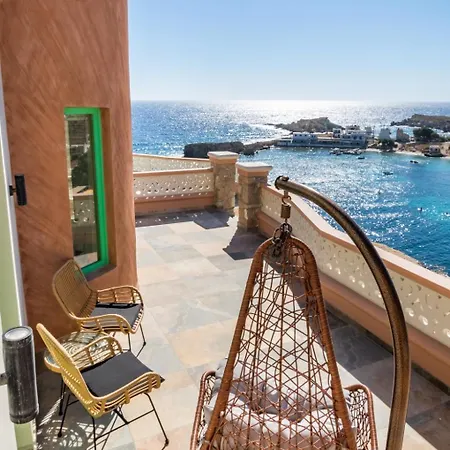 La Scala Luxury μikis Theodorakis With Jacuzzi *