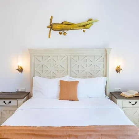 La Scala Luxury μikis Theodorakis With Jacuzzi Villa *